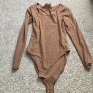Old Navy women’s Tan Ribbed Bodysuit - ***stained